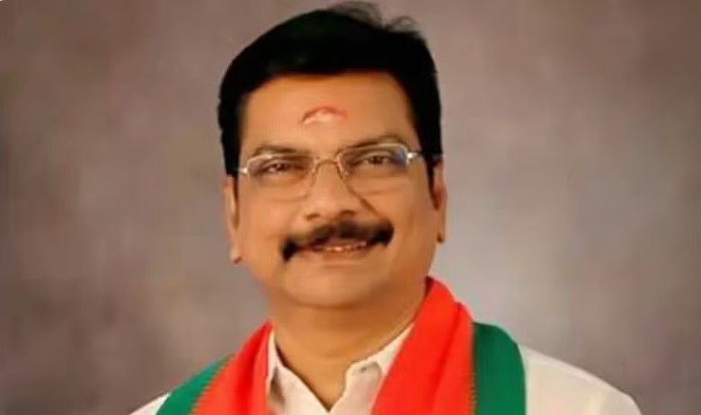பாஜக மாநில செய்​தித் தொடர்​பாளர் பொறுப்​பில் இருந்து ஏஎன்​எஸ் பிர​சாத் நீக்​கம்