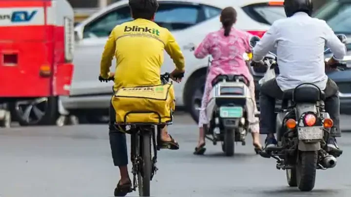 ஏர்போர்ட்டில் இருந்தே ஆன்லைனில் ஆர்டர் போடலாம்