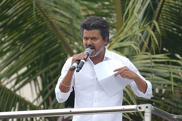 நேர மேலாண்மை, திட்டமிடலில் சொதப்பல்:விஜய் பிரச்சாரம் தரும் தாக்கம் என்ன?