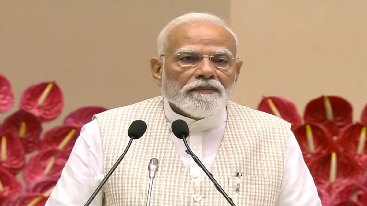 “திமுகவில் மகனுக்கும், மருமகனுக்கும் இடையே கொள்ளையடிப்பதில் போட்டி” - பிரதமர் மோடி