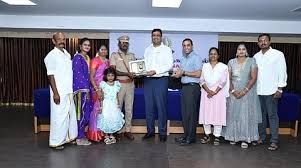 சென்னையில் இணை ஆணையர் உட்பட ஒரே நாளில் 40 போலீஸார் பணி ஓய்வு