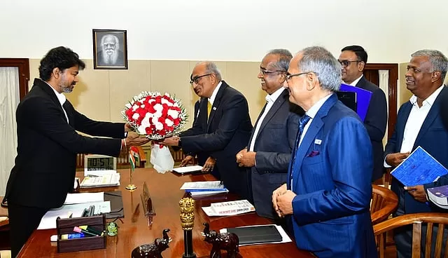 தமிழகத்தில் முதலீடுகளை மேற்கொள்ள தொழில் நிறுவனங்களுக்கு முதல்வர் வேண்டுகோள்