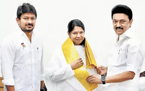 ஸ்டாலின் தலைமையில் ஆலோசனை: உதயநிதி, கனிமொழி பங்கேற்பு!