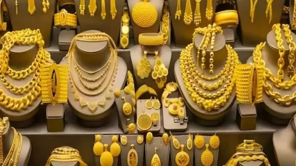 தங்கம் விலை பவுனுக்கு ரூ.400 உயர்வு: இன்றைய சந்தை நிலவரம்