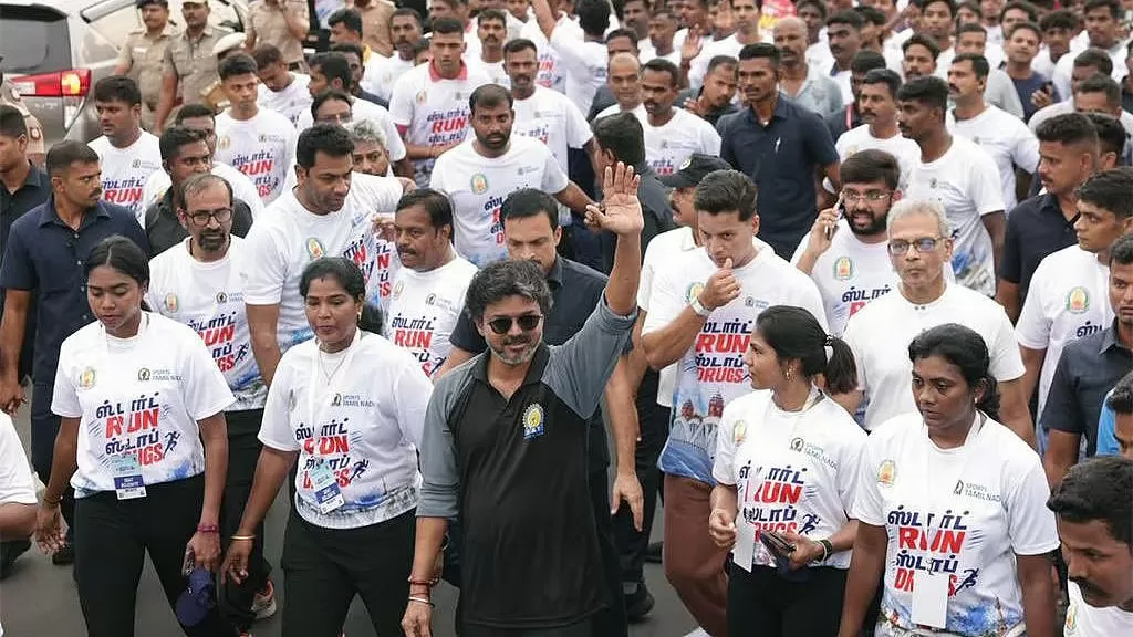 போதைப்பொருள் எதிர்ப்பு விழிப்புணர்வு ஓட்டம் - முதல்வர் விஜய் பங்கேற்பு
