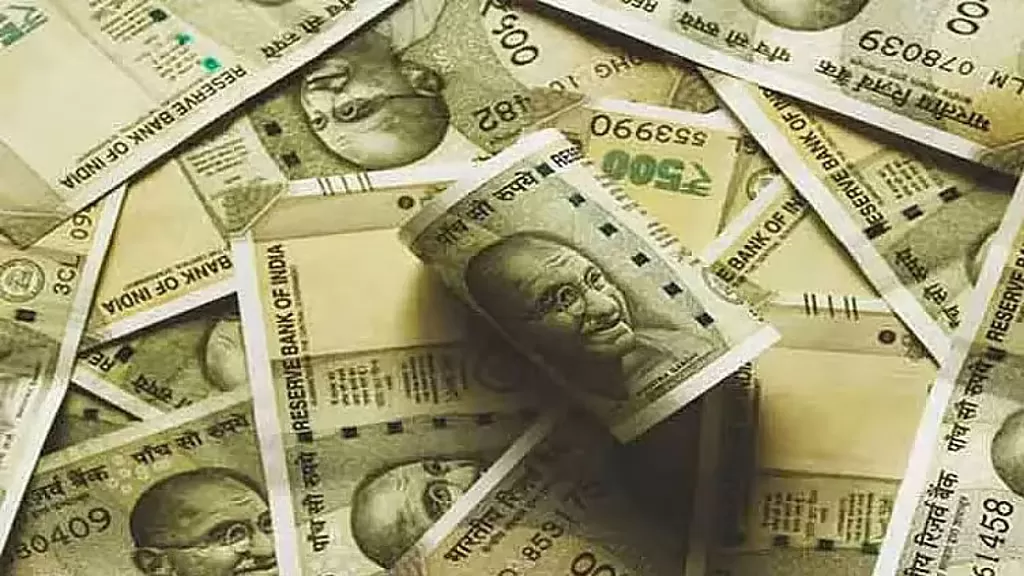 மினிமம் பேலன்ஸ் அபராதம்: நான்கு நிதியாண்டுகளில் ரூ.26,100 கோடி வசூலித்த வங்கிகள்