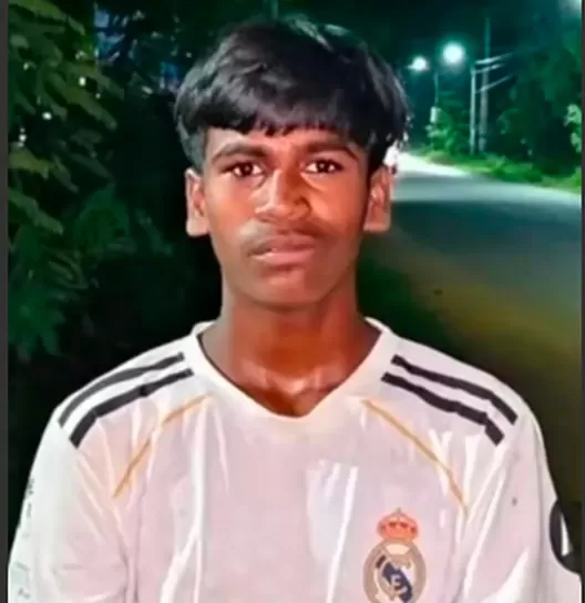 ஸ்ரீமுஷ்ணம் பள்ளி மாணவர் உயிரிழப்பு - உறவினர்கள் போராட்டம்