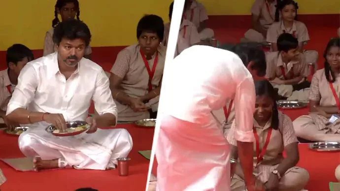 காலை உணவுத் திட்டம் விரிவாக்கத்தை தொடங்கி வைத்து மாணவர்களுடன் உணவருந்திய முதல்வர் விஜய்